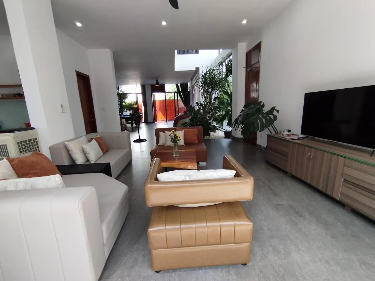 Villa Bai Sau Vip - Next Beach Vung Tau 0*,  Vietnam
